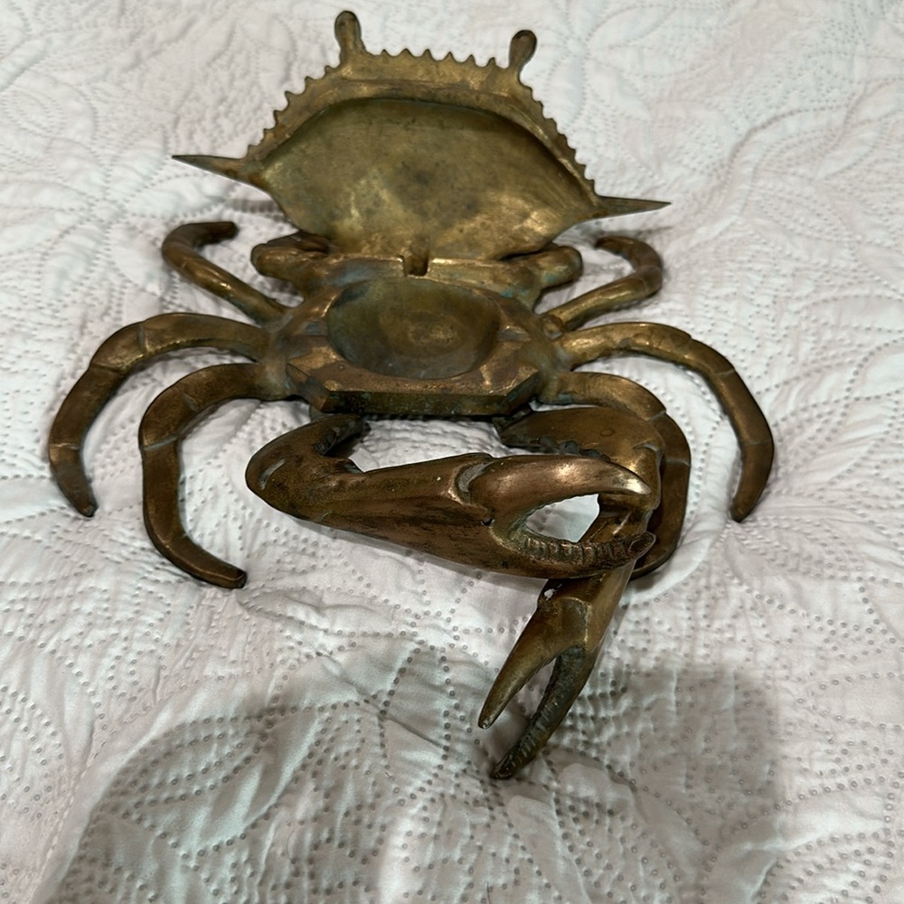 Elegant Brass Crab Figurine - Picture 3 of 4